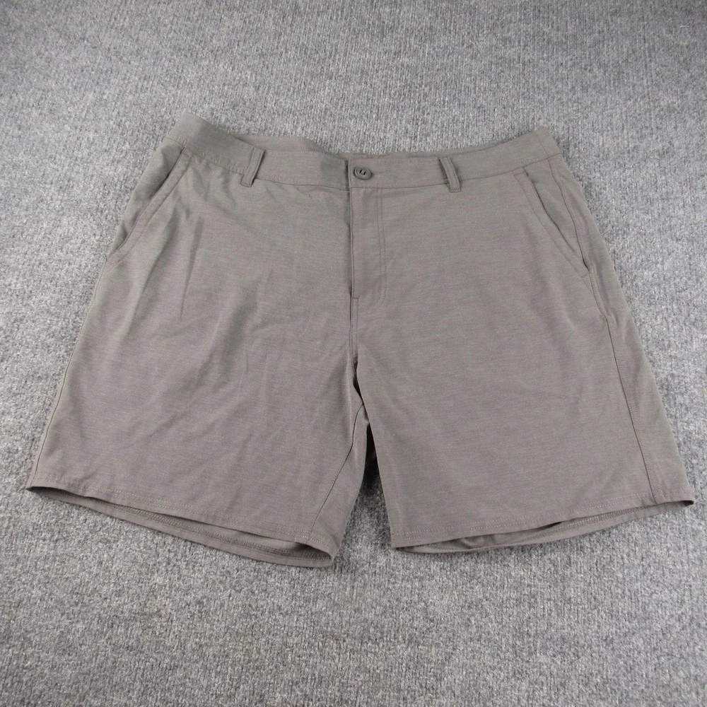 Huk Performance Fishing Mens 40 Gray Technical Stretch Lightweight Angler Shorts